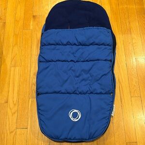 Bugaboo Blue Foot Muff Gently used in great condition